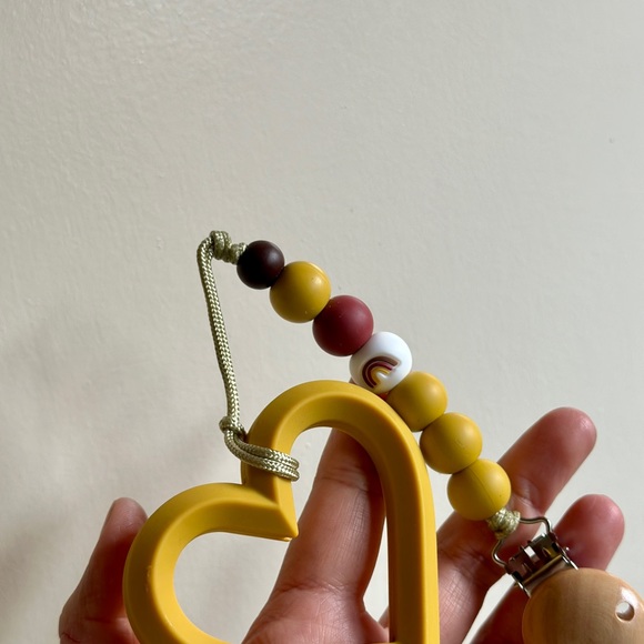 Customizable pacifier clips/ teethers - Picture 6 of 9